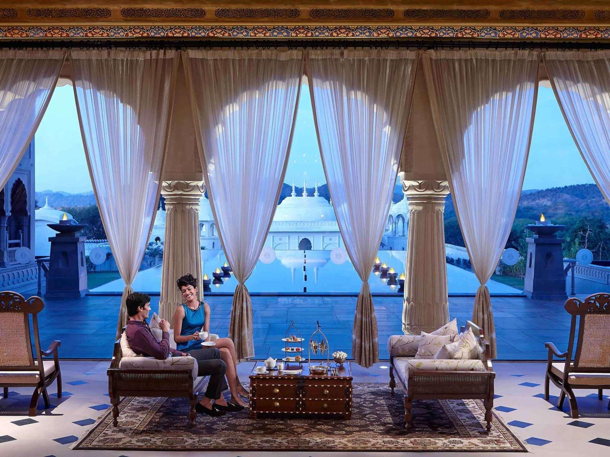 Fairmont Jaipur Hotel Exterior photo