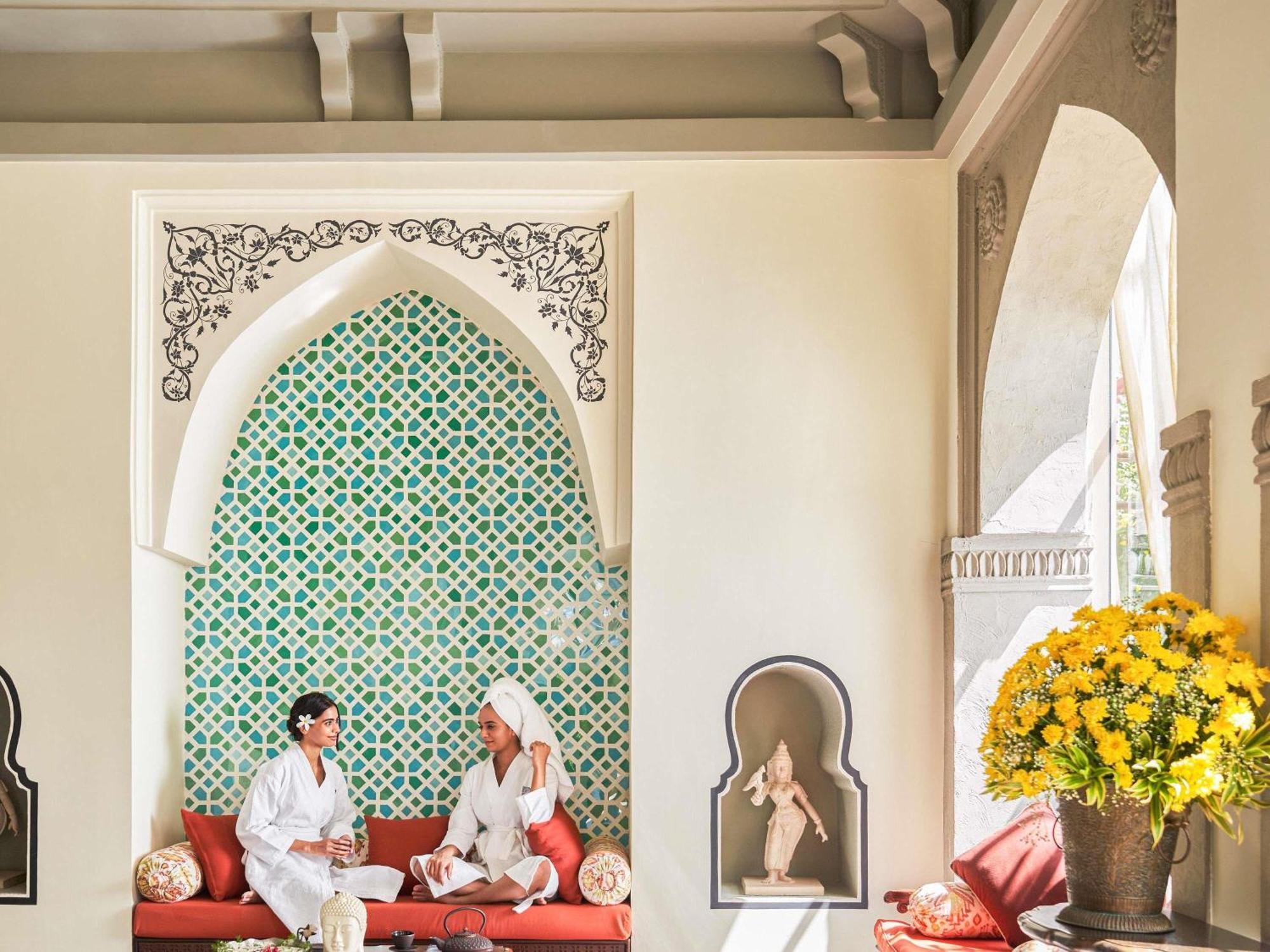 Fairmont Jaipur Hotel Exterior photo