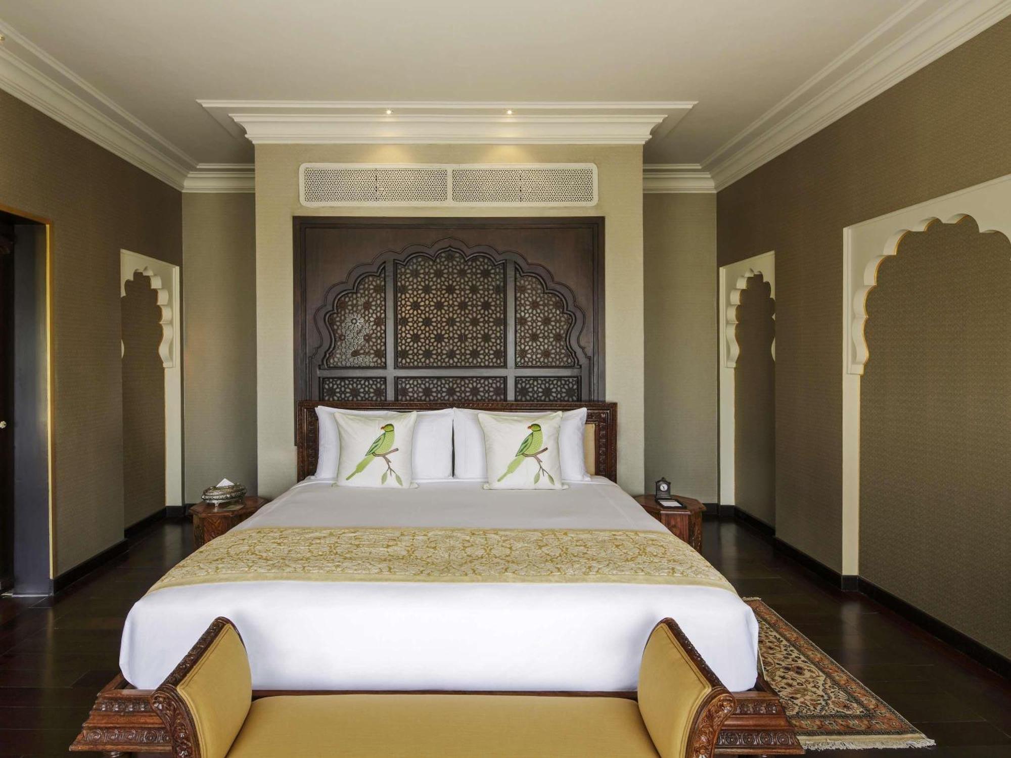 Fairmont Jaipur Hotel Exterior photo