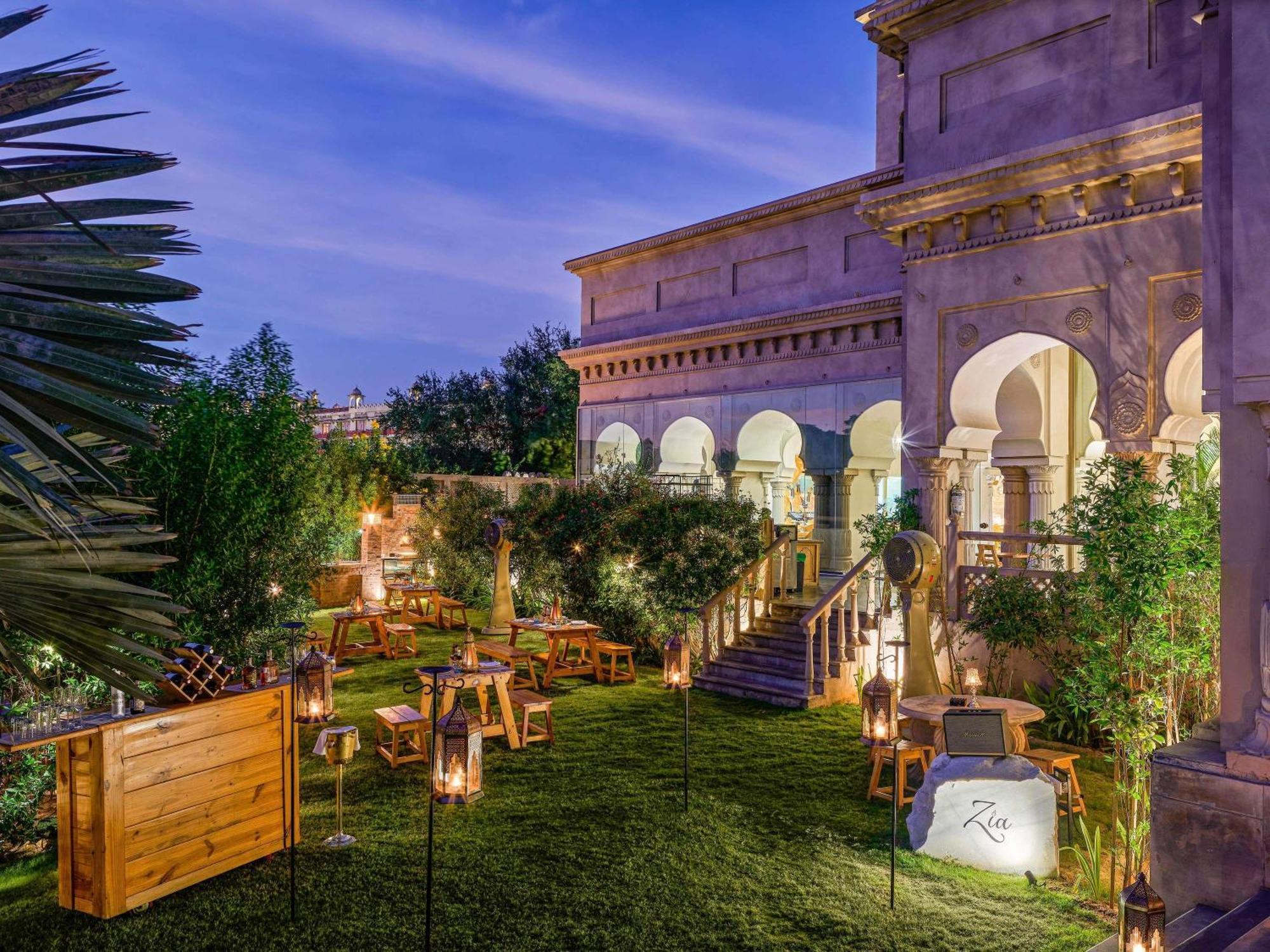 Fairmont Jaipur Hotel Exterior photo
