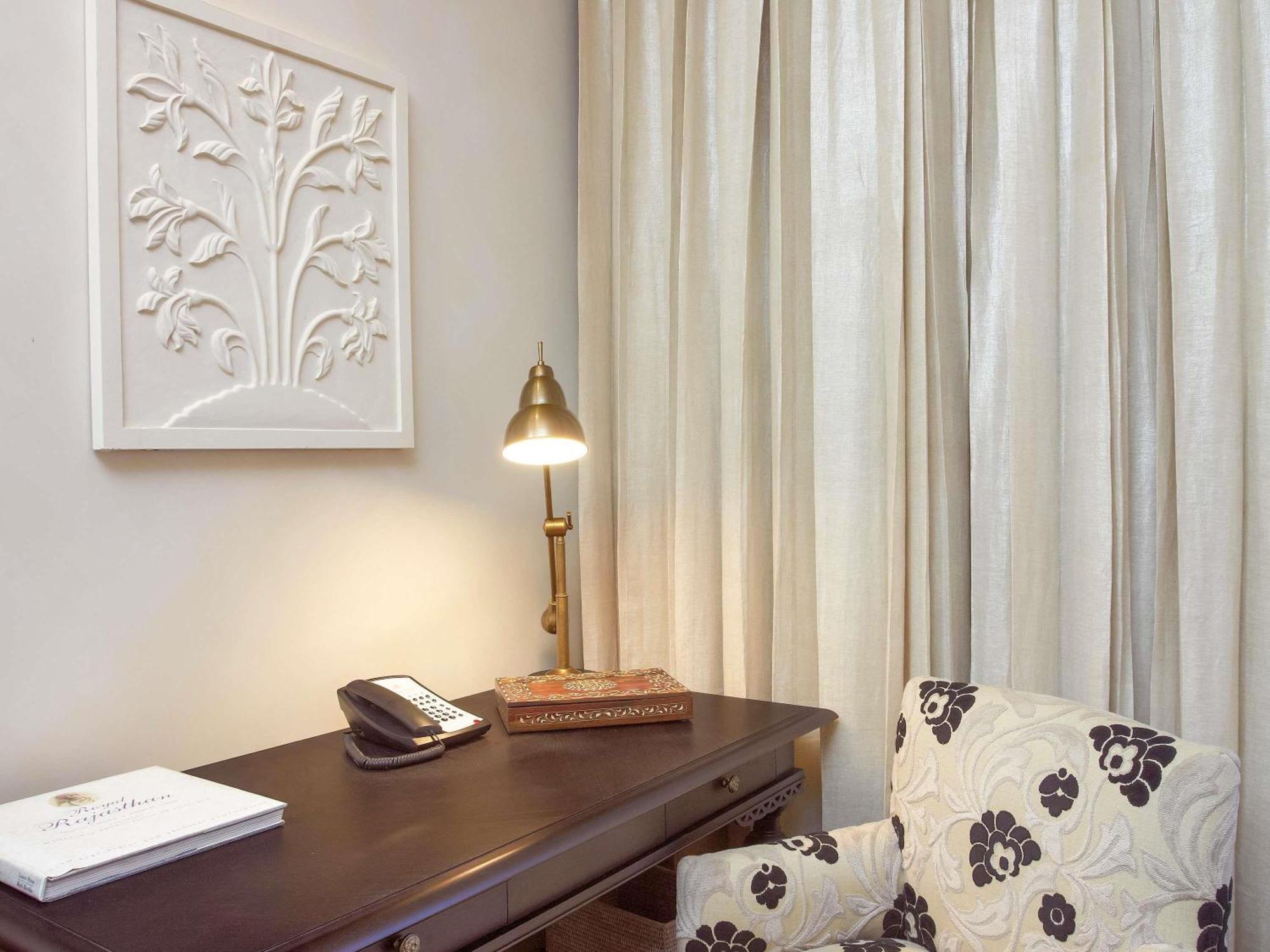 Fairmont Jaipur Hotel Room photo
