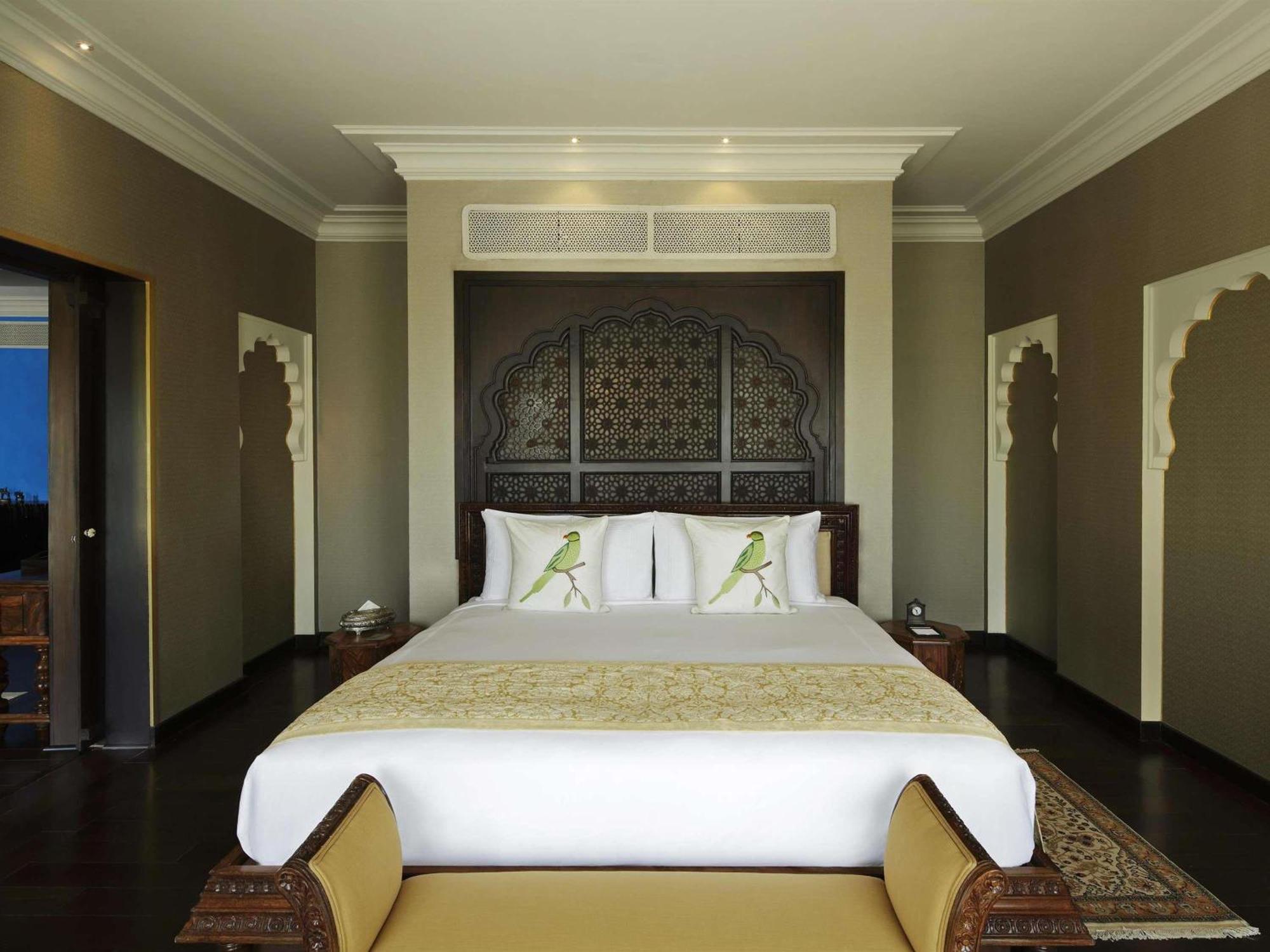 Fairmont Jaipur Hotel Exterior photo