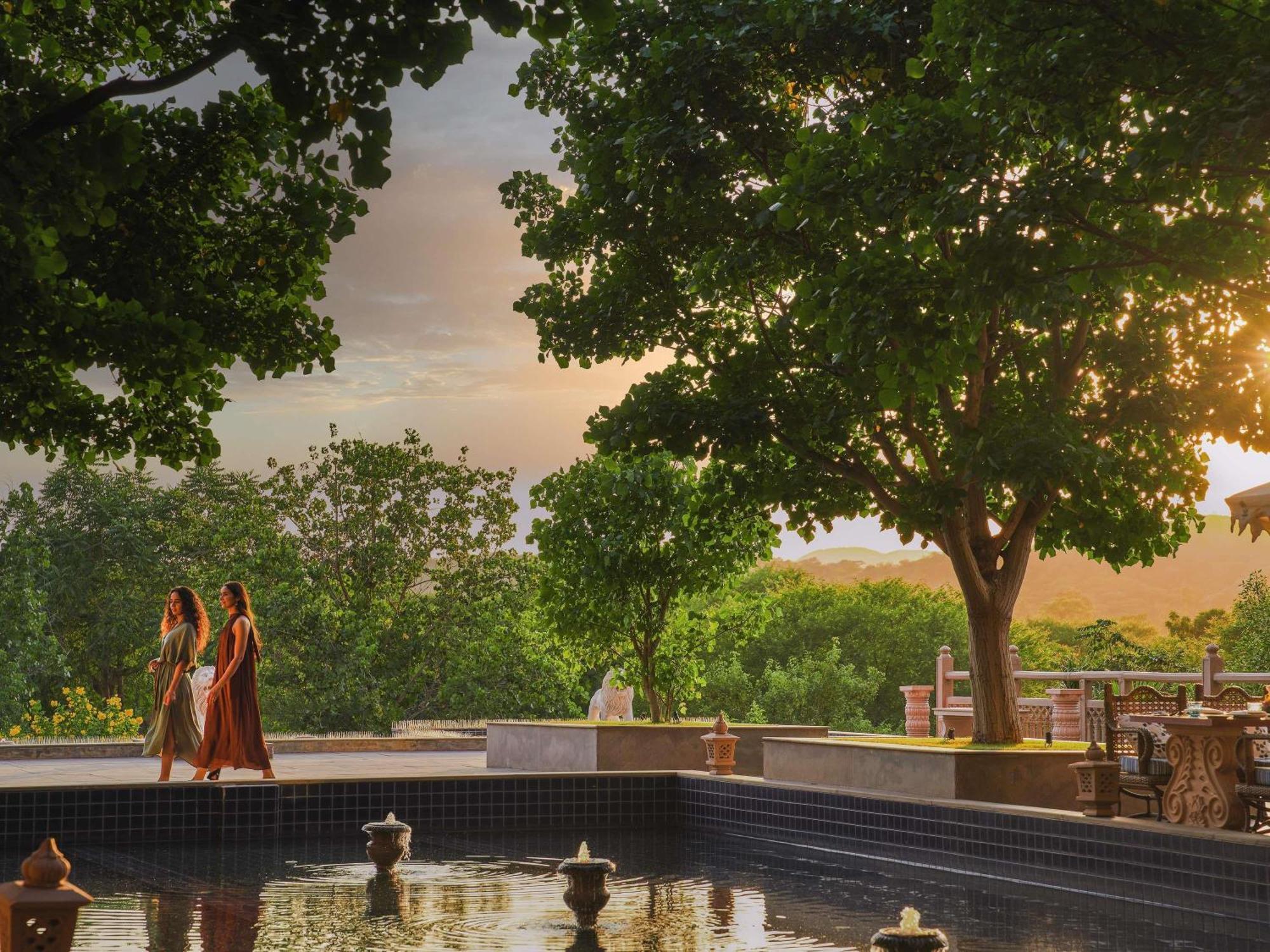 Fairmont Jaipur Hotel Exterior photo