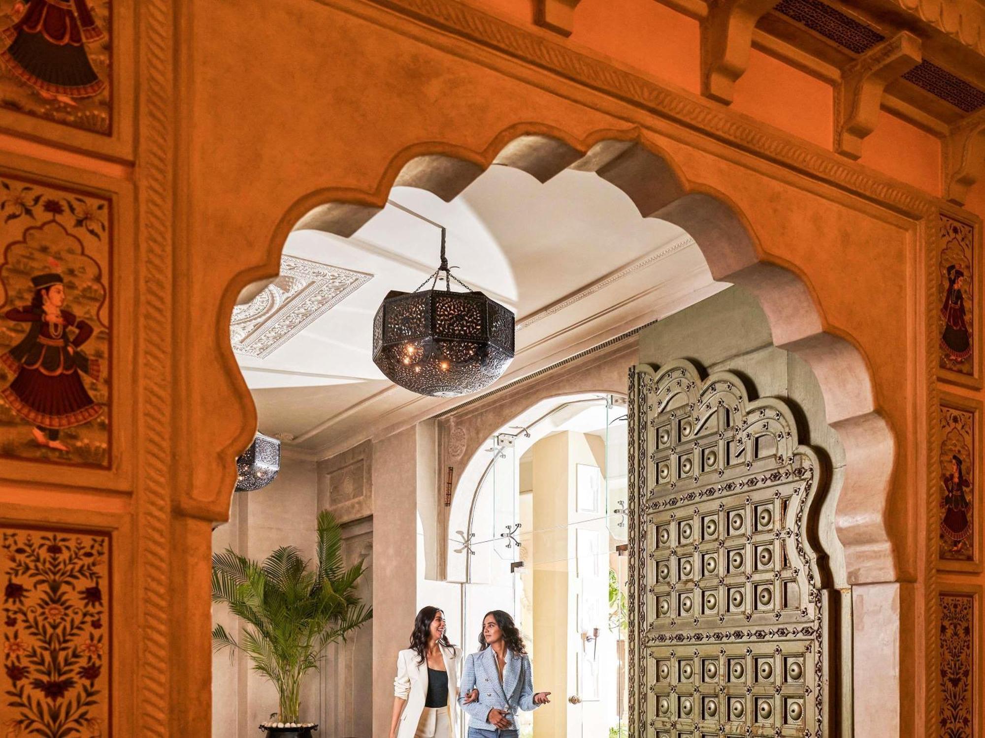 Fairmont Jaipur Hotel Exterior photo